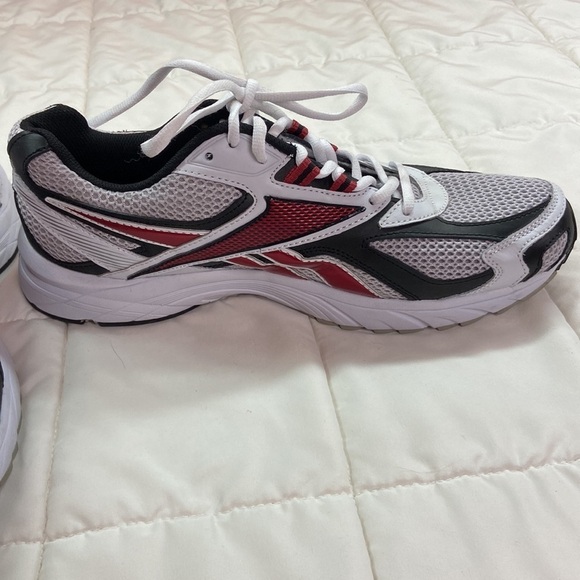 Reebok Athletic Walker/Running/Training Shoes Size 12 NWOT - Picture 1 of 14